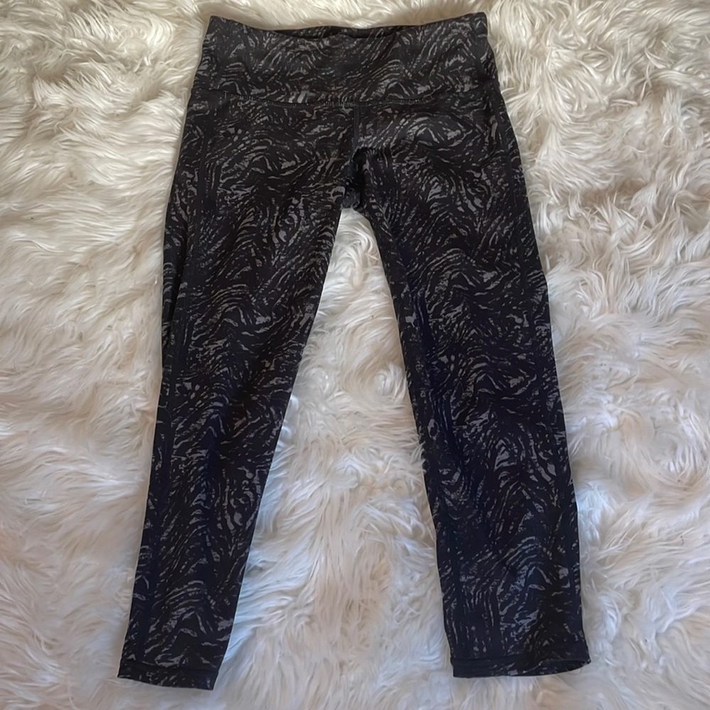 Athleta Capri workout pants